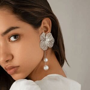 Boho Western Pearl Flower Dangle Earrings